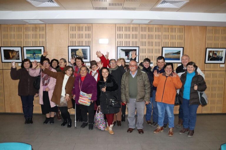 “El Último Ramal”: Expo fotográfica de la artista Sue Villar ya se puede visitar en Pencahue