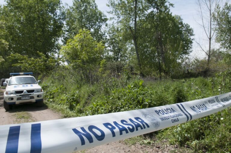 Hallan cadáver de hombre en zona rural de Yerbas Buenas
