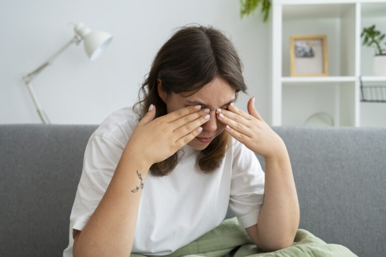 Otoño eleva casos de conjuntivitis viral: expertos alertan por ojo rojo