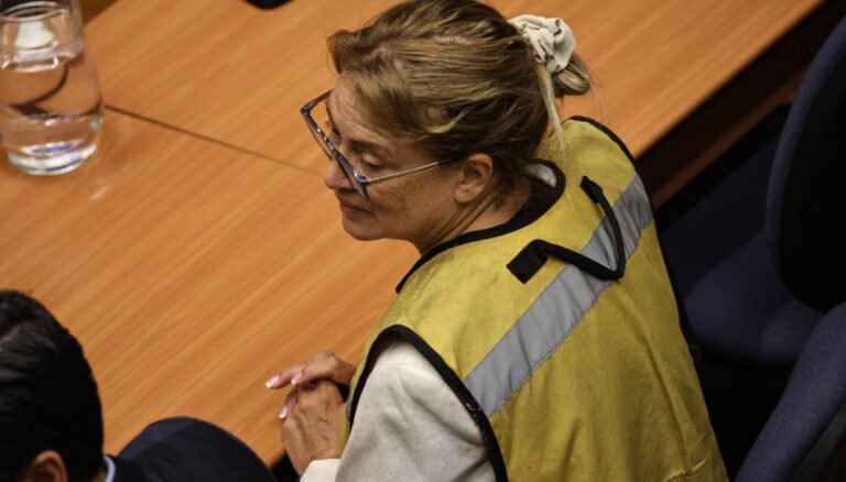 Corte revoca prisión preventiva de Ángela Vivanco y decreta arresto domiciliario total