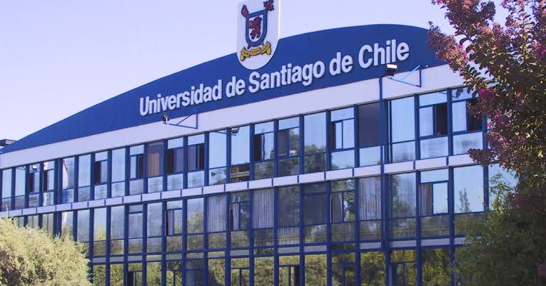 Contraloría detecta irregularidades en liceos administrados por la Usach y exige devolución de $327 millones