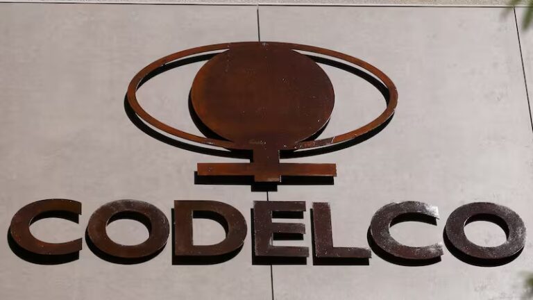 Encuesta Criteria: 74% rechaza privatizar Codelco